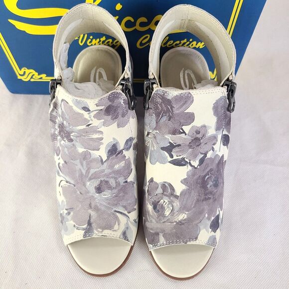 New SBICCA Women's (6) Thea Beige with Gray Floral Heeled Sandales - Picture 5 of 9